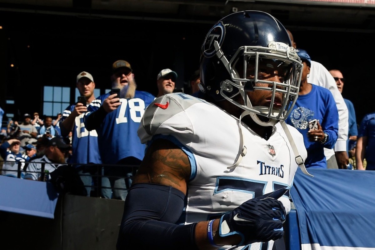 Tennessee Titans running back Derrick Henry (22) takes the field to face the Colts at Lucas Oil Stadium Sunday, Oct. 31, 2021 in Indianapolis, Ind.
