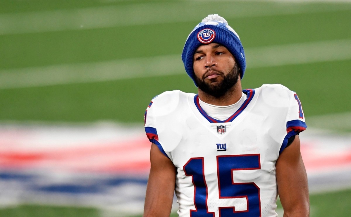 New York Giants wide receiver Golden Tate (15) walks off the field after a 25-23 loss to the Tampa Bay Buccaneers at MetLife Stadium on Monday, Nov. 2, 2020, in East Rutherford.