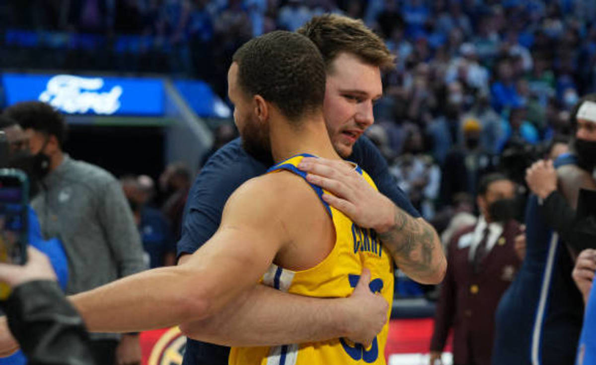 luka curry hug gs