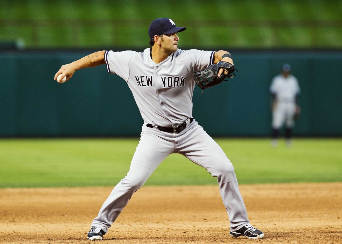 Third baseman Eric Chavez, Yankees reportedly strike minor league deal 