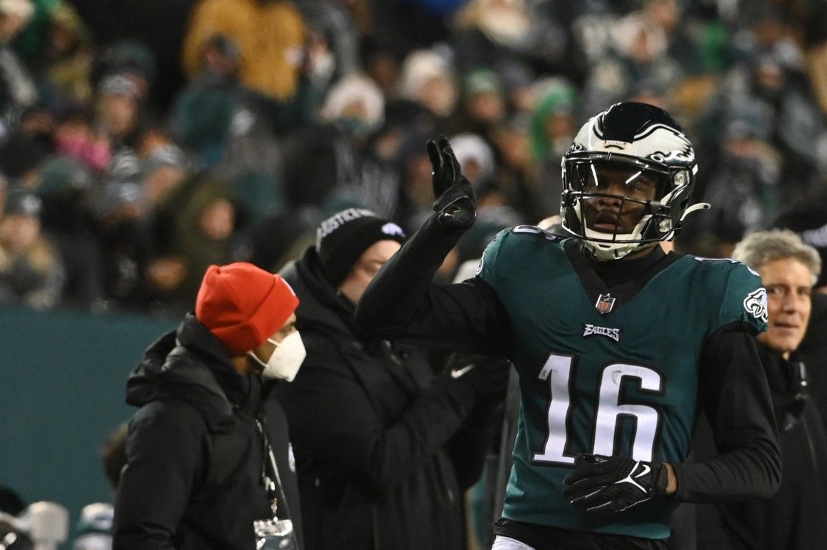 Quez Watkins scores his first touchdown of the season in a Week 18 loss to the Cowboys