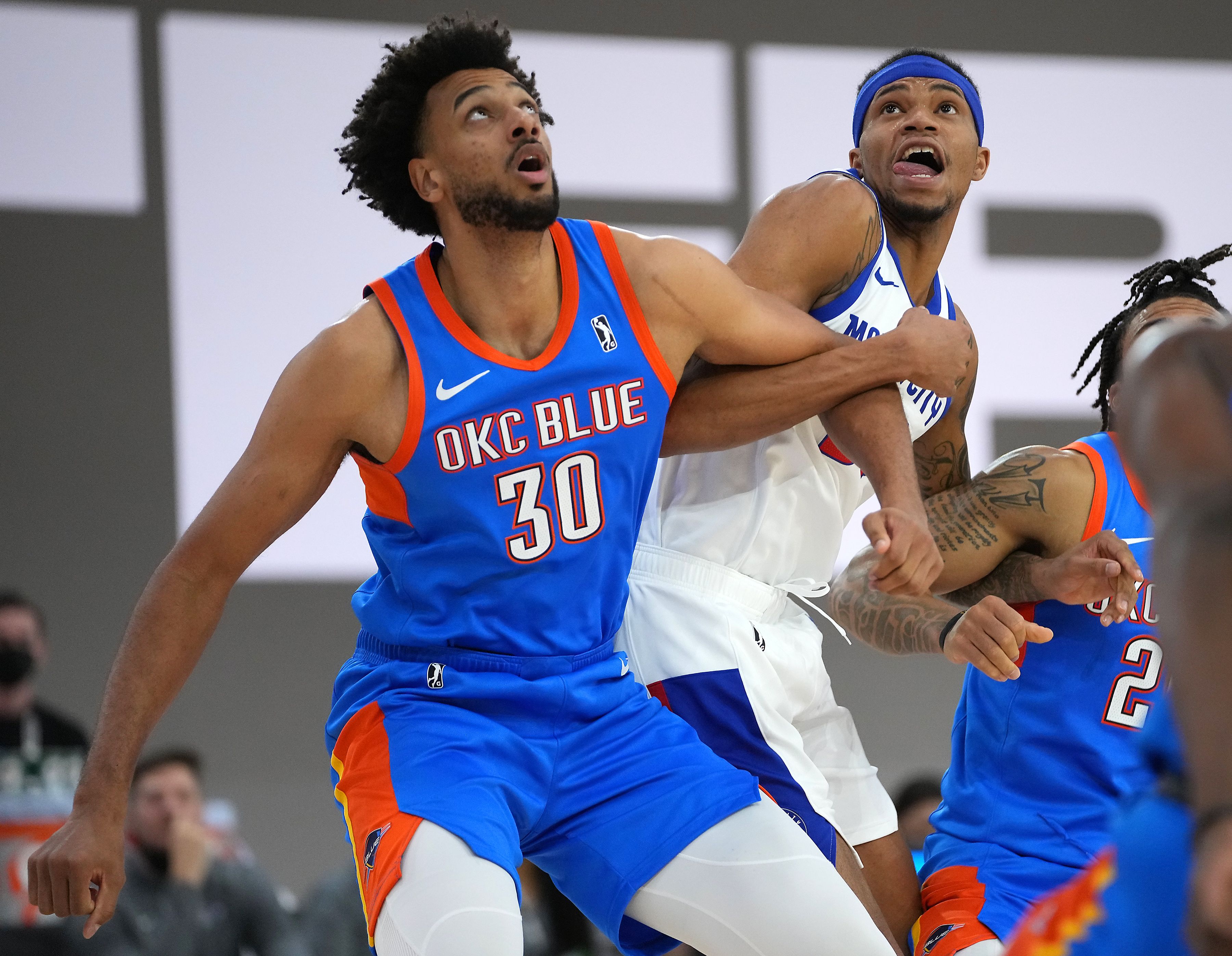 New Faces: Thunder Re-Sign Rim Protector In Olivier Sarr - Vimarsana News