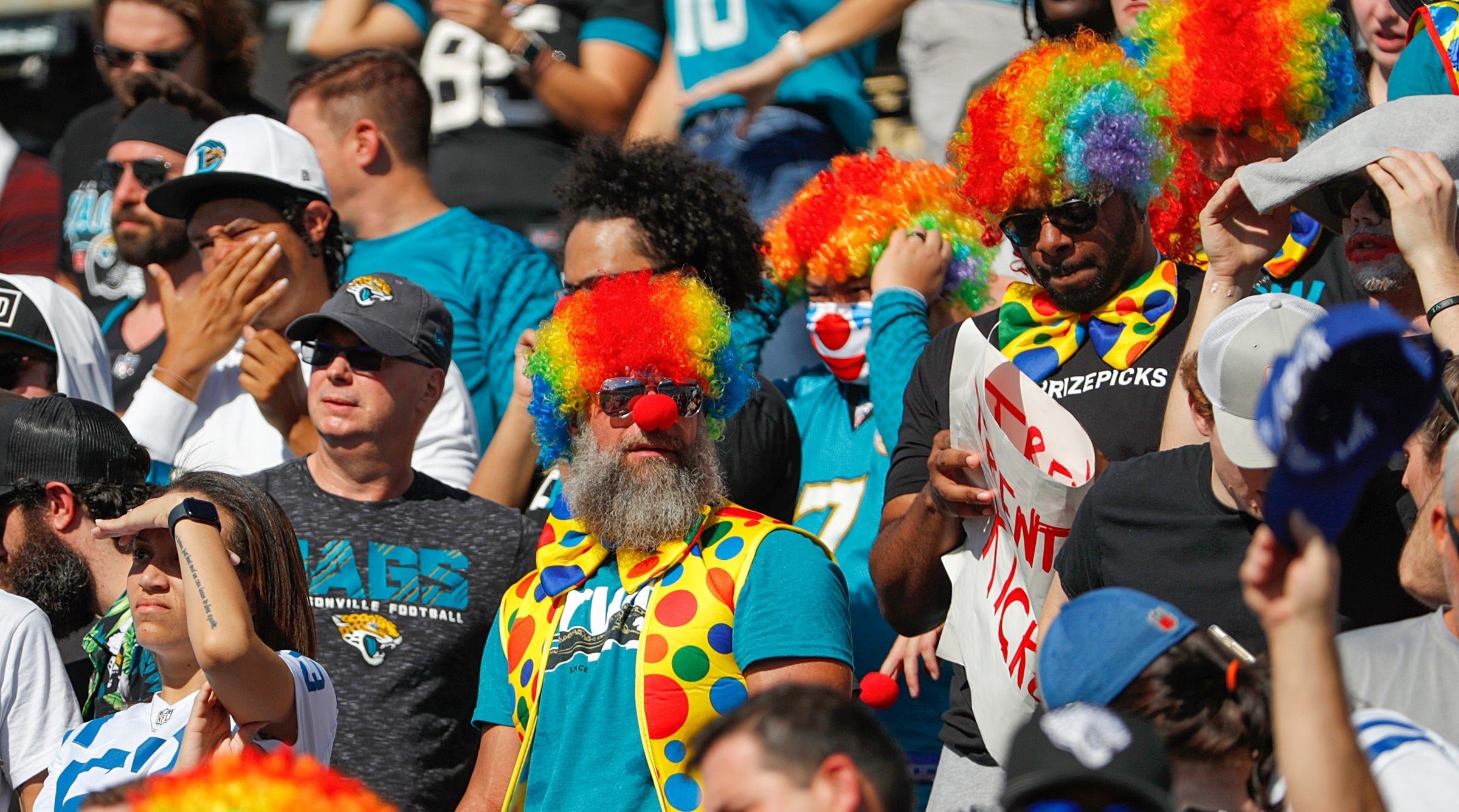 Jaguars fans wear Clown outfits to Sunday's game vs Colts - Vimarsana News