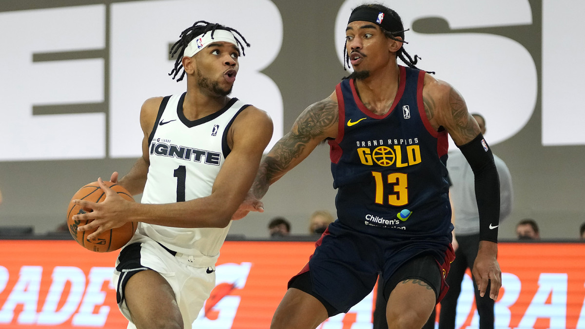 G League Ignite guard Jaden Hardy looks to shoot against Grand Rapids Gold forward Manny Camper during the second quarter.