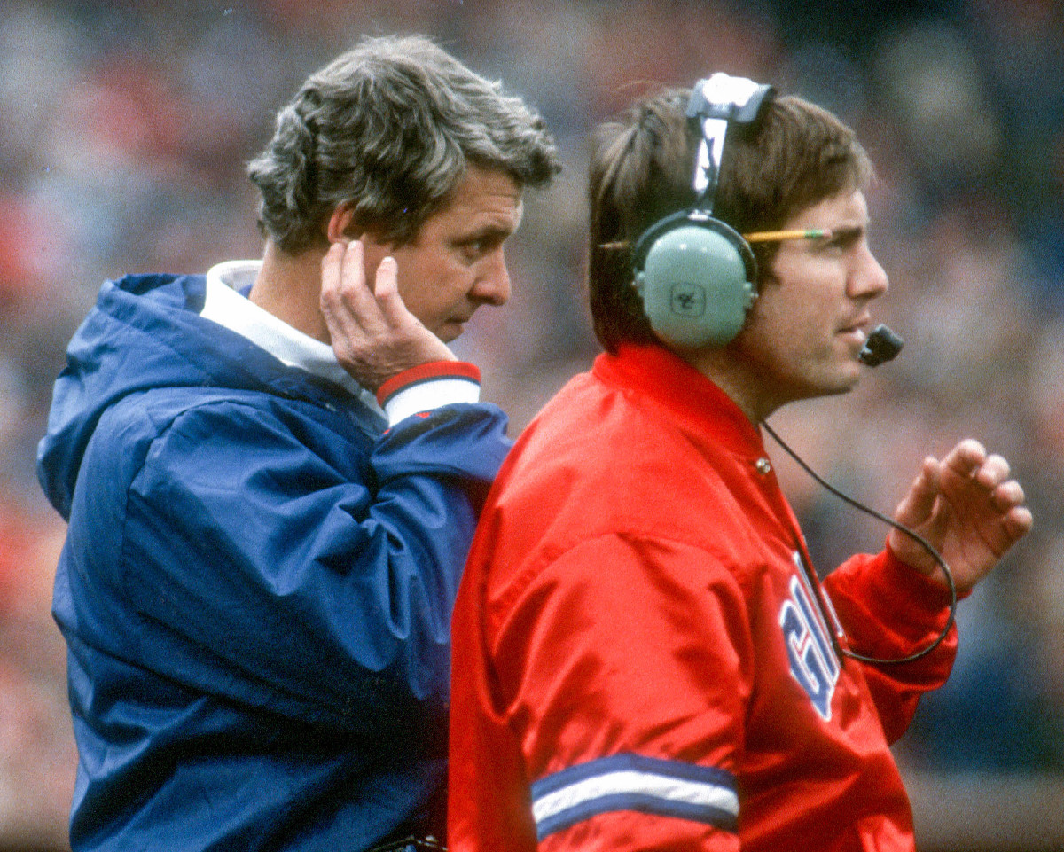 Bill Parcells and Bill Belichick on the sideline during a Giants game