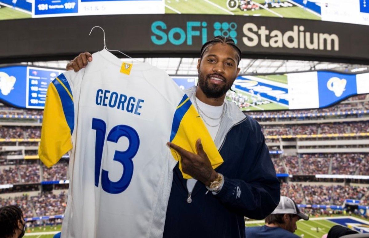 Photo: Kawhi Leonard and Paul George Spotted at LA Rams Playoff Game - Vimarsana News
