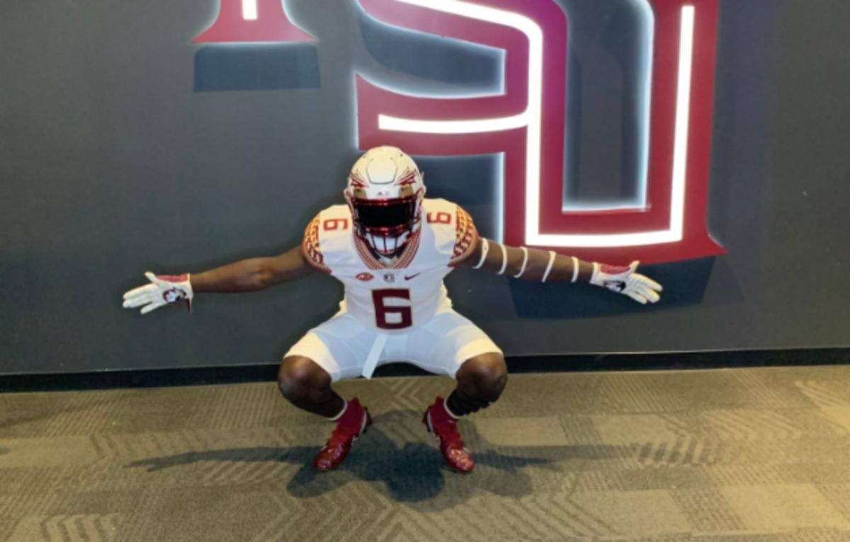 WATCH: Rising Florida State commit makes acrobatic catch - Vimarsana News