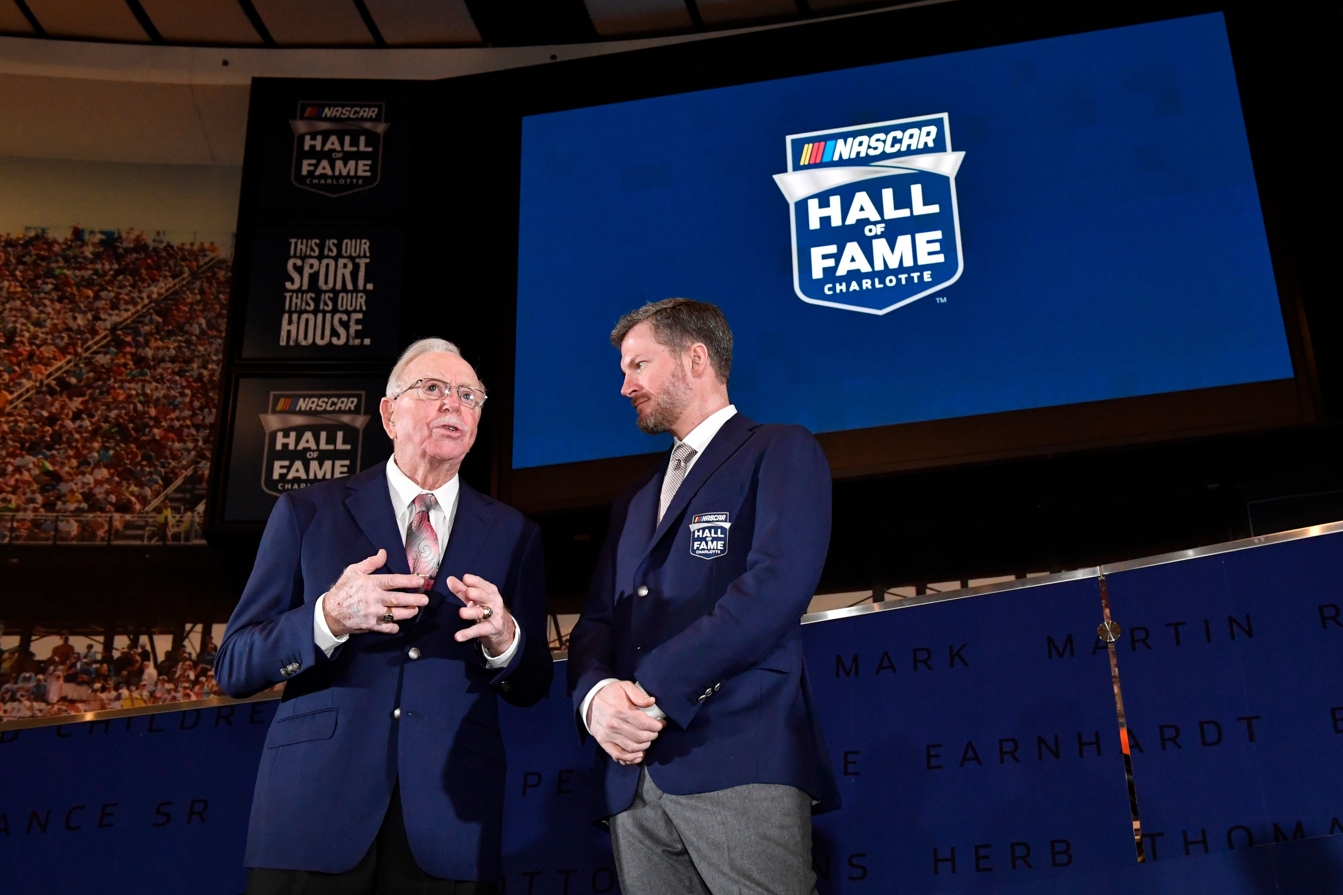 What do Dale Earnhardt Jr., Red Farmer and Mike Stefanik all have in common? They're the latest inductees into the NASCAR Hall of Fame - Vimarsana News