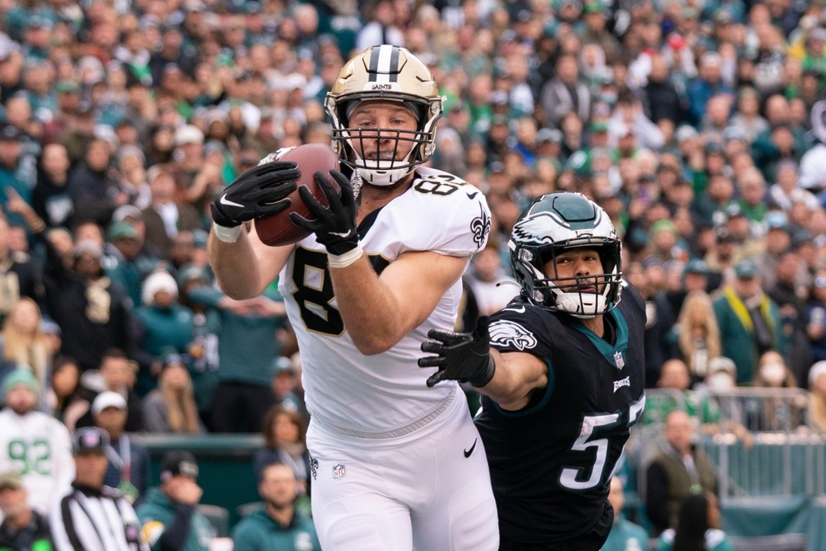 New Orleans Saints tight end Adam Trautman (82)