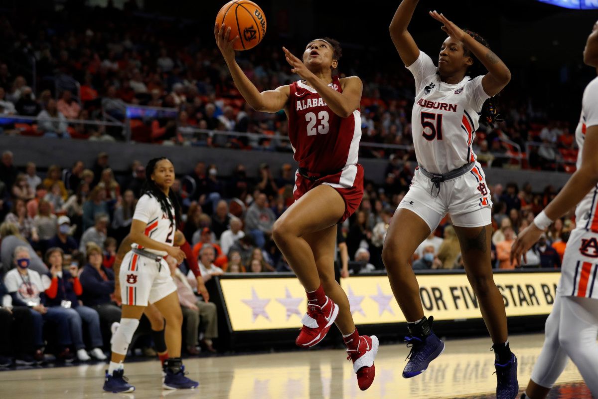 012322_WBB_DavisBr_Auburn_SL01368