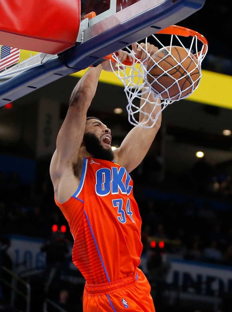 Kenrich Williams dunk
