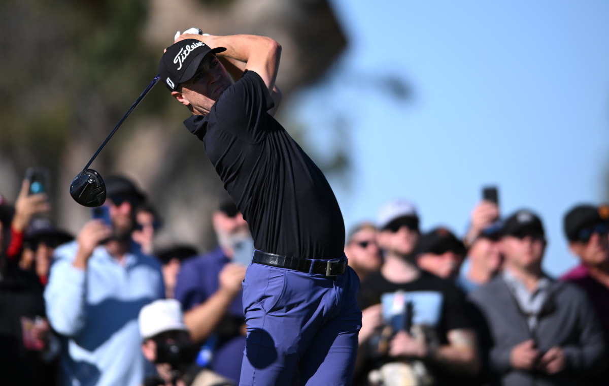 Justin Thomas plays his shot from the ninth tee during the second round of the Farmers Insurance Open golf tournament at Torrey Pines Municipal Golf Course - North Course.