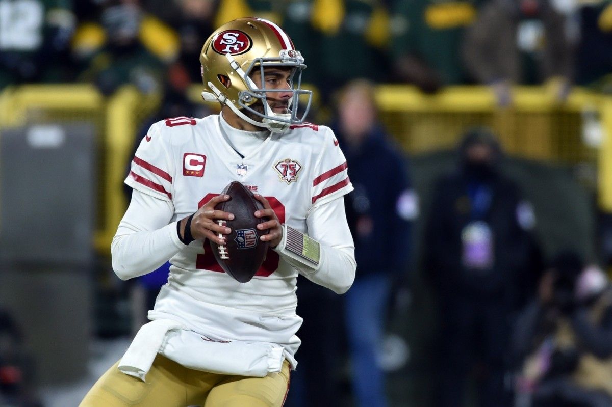 San Francisco 49ers quarterback Jimmy Garoppolo (10)