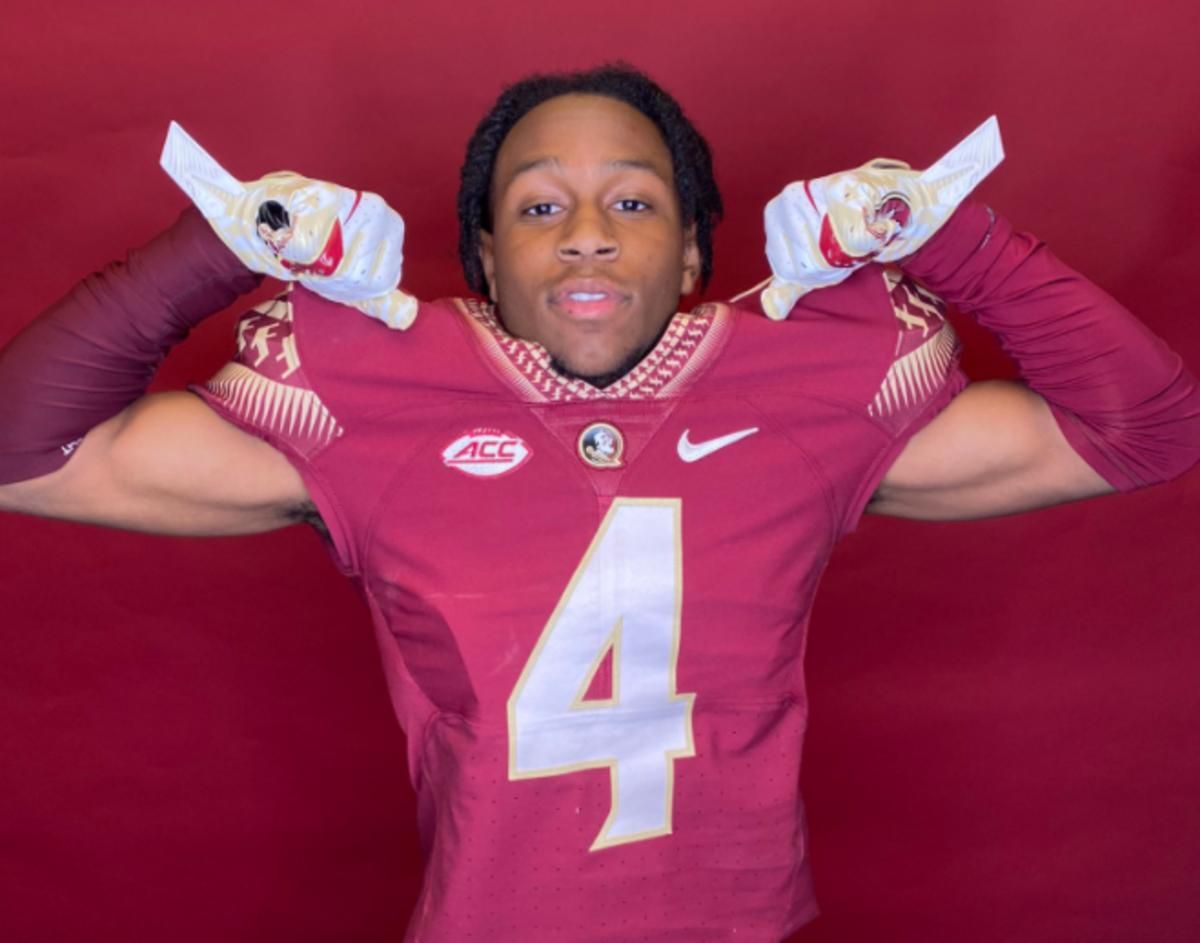 Estado De Florida Vigilando Al DB Local 2023 Donovan Barnes Noticias 