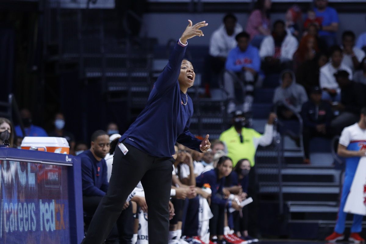 Coach Yo Ole Miss Women's Basketball 4