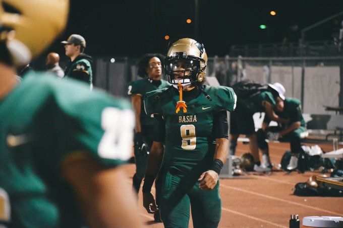 UW Offers Arizona QB Short on Inches, Long on Leadership - Vimarsana News