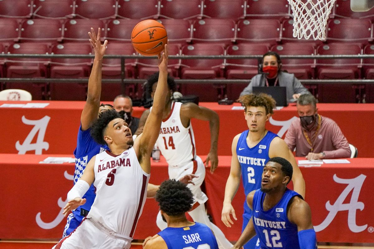 Alabama Crimson Tide guard Jaden Shackelford (5) goes to the basket against Kentucky Wildcats during the second half at Coleman Coliseum.