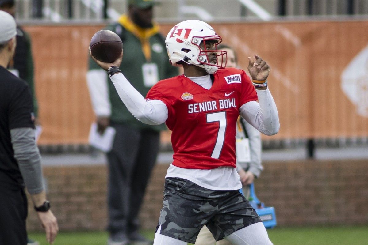 American quarterback Malik Willis of Liberty (7) throws during American practice for the 2022 Senior Bowl at Hancock Whitney Stadium.