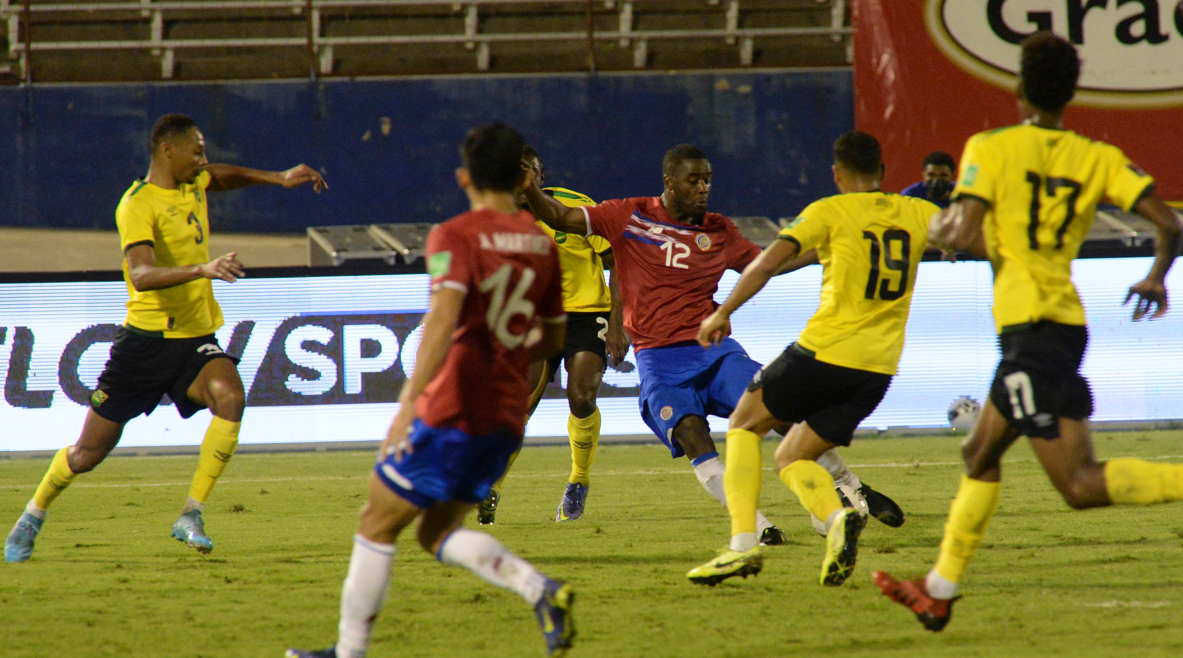 Disputas en Costa Rica reportan que jugó eliminatorias mundialistas con jugadores positivos a COVID-19