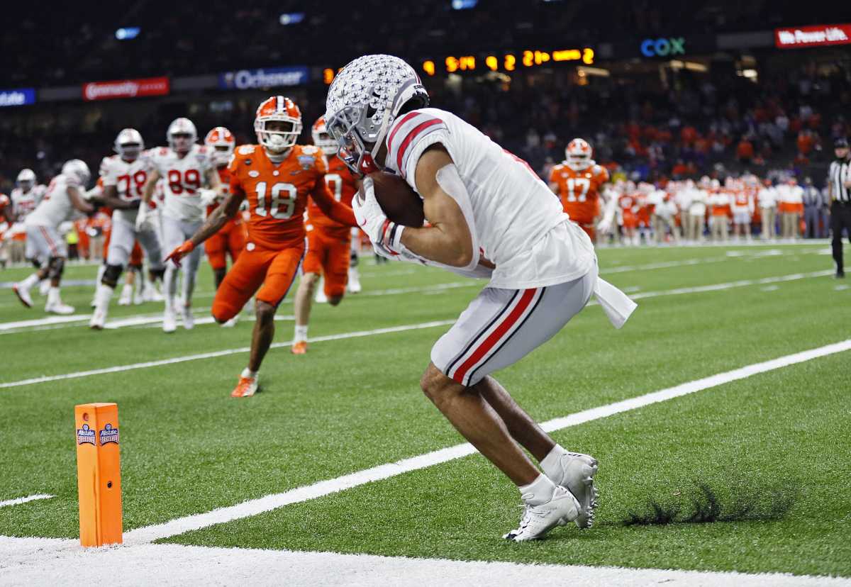 Ohio State Buckeyes wide receiver Chris Olave (2) makes a touchdown catch against Clemson Tigers in the second quarter during the College Football Playoff semifinal at the Allstate Sugar Bowl in the Mercedes-Benz Superdome in New Orleans on Friday, Jan. 1, 2021. College Football Playoff Ohio State Faces Clemson In Sugar Bowl