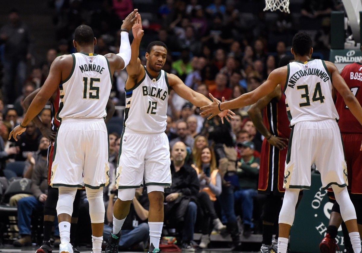 The Milwaukee Bucks Have Signed A Former Player - Vimarsana News