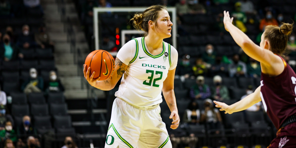 Oregon Ducks Women’s Basketball Forward Sedona Prince to Return for