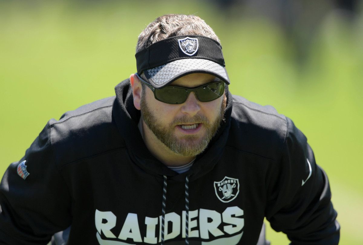 Chicago Bears reportedly hire Travis Smith as defensive line coach - Sports Illustrated Chicago Bears News, Analysis and More - Vimarsana News