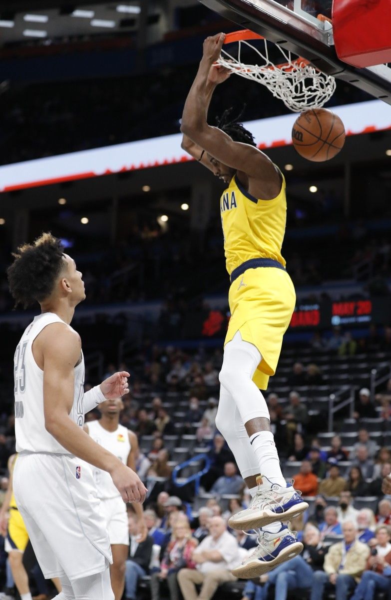 Former Husky Justin Holiday could be on the move at NBA trade deadline.