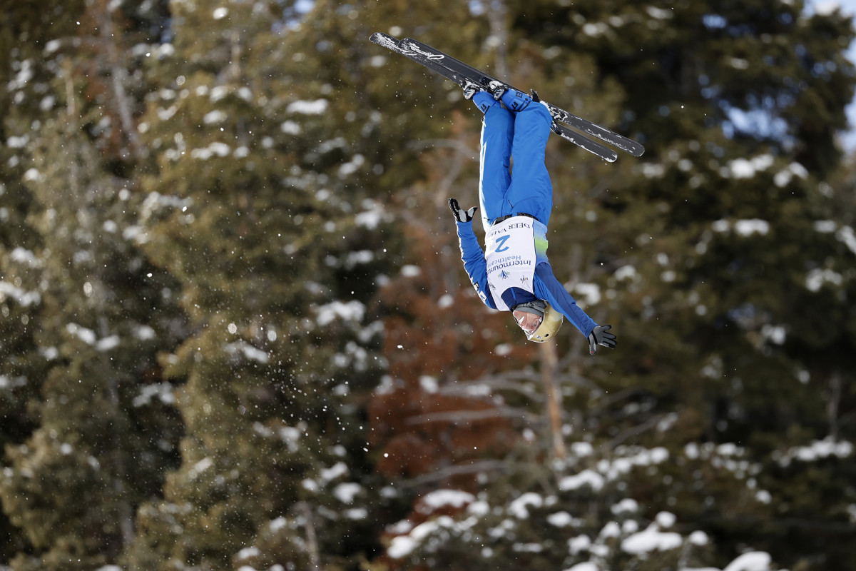 winter-vinecki-flying-high