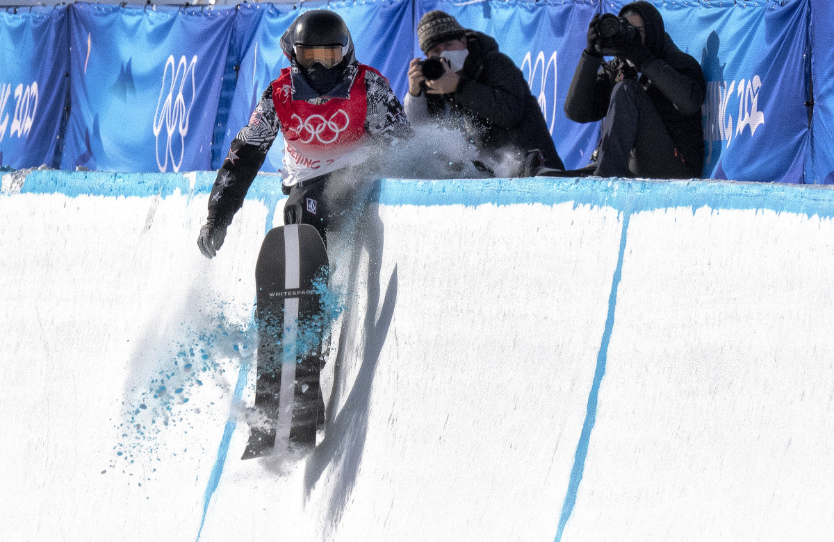 Shaun White winds up 4th at final Olympics, closing out extraordinary career