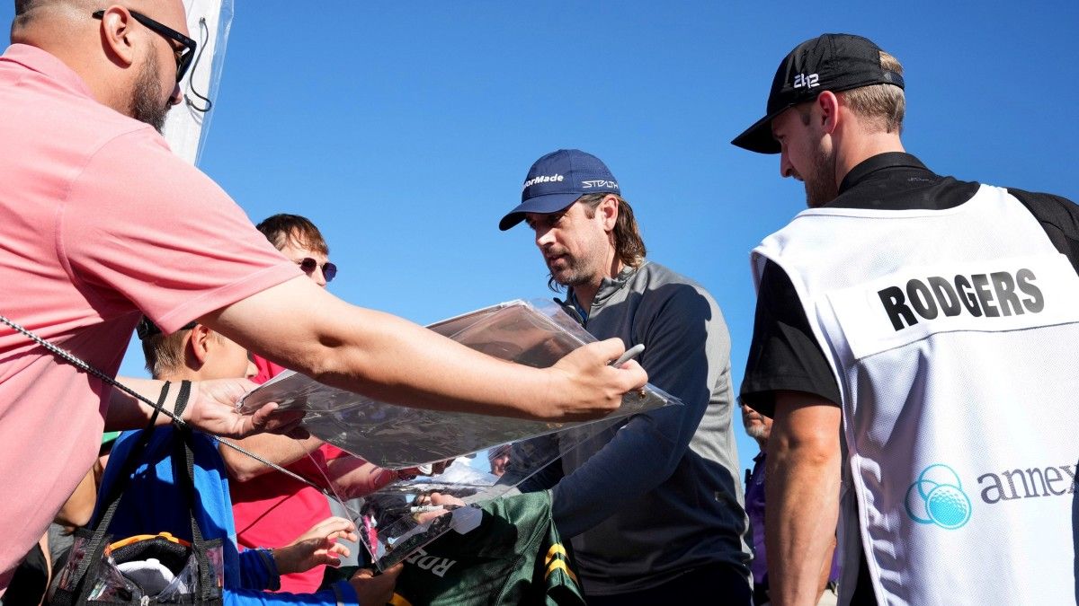 Green Bay Packers QB Aaron Rodgers Hints at Top Options for 2022 NFL Season - Sports Illustrated Green Bay Packers News, Analysis and More - Vimarsana News