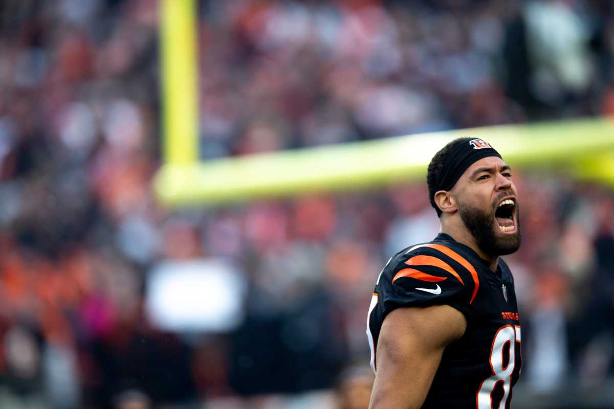 Cincinnati Bengals tight end C.J. Uzomah (87) screams during player introductions before the AFC wild card game on Saturday, Jan. 15, 2022, at Paul Brown Stadium in Cincinnati. Cincinnati Bengals defeated Las Vegas Raiders 26-19. Las Vegas Raiders At Cincinnati Bengals Playoff Ac 207