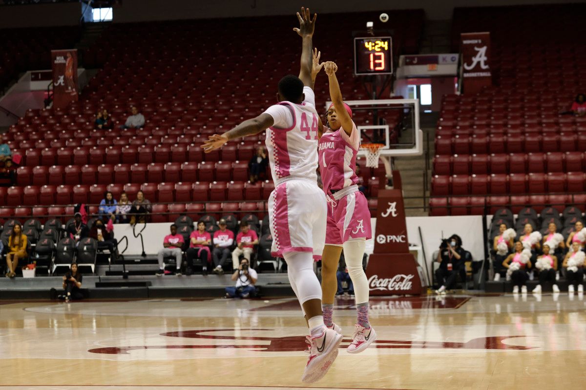021322_WBB_AbramsMe_Kentucky_JH53_1