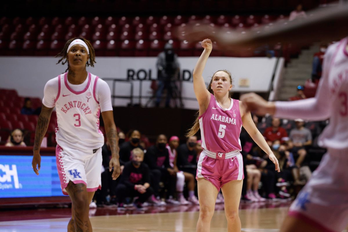 021322_WBB_BarberHa_Kentucky_JH0887