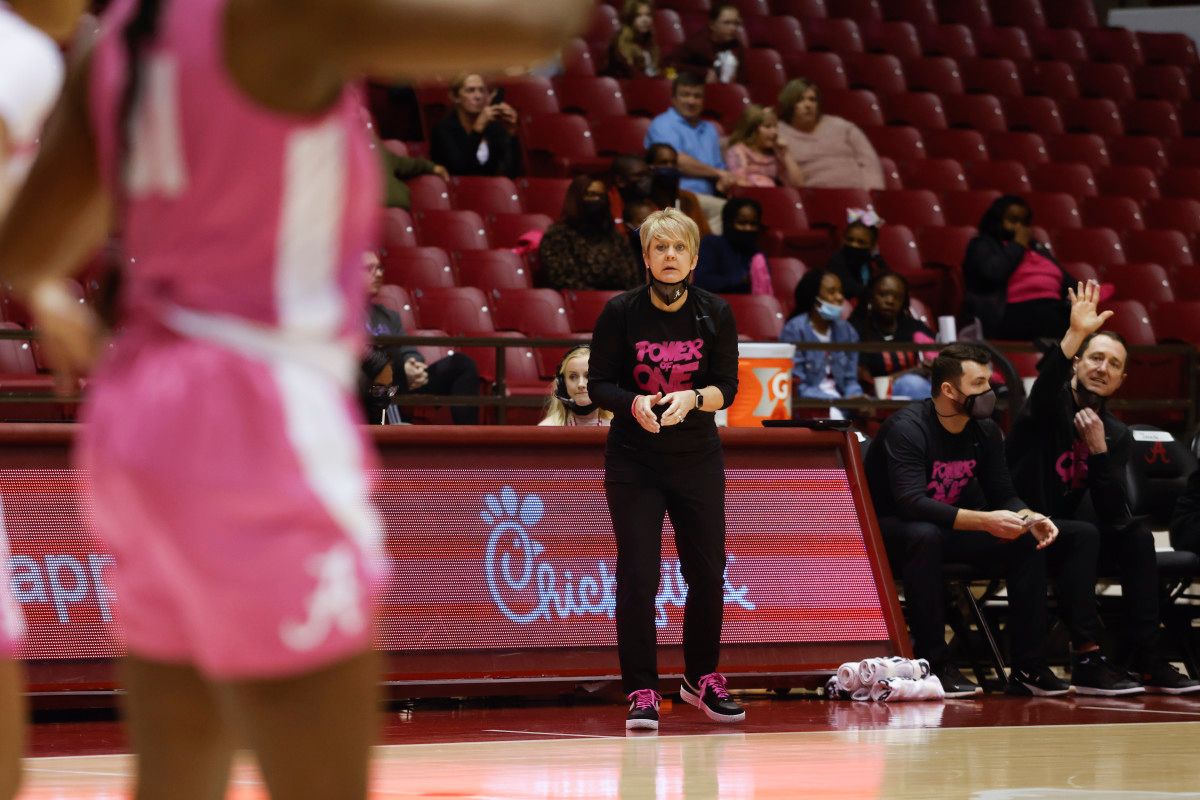 021322_WBB_CurryKr_Kentucky_JH0276