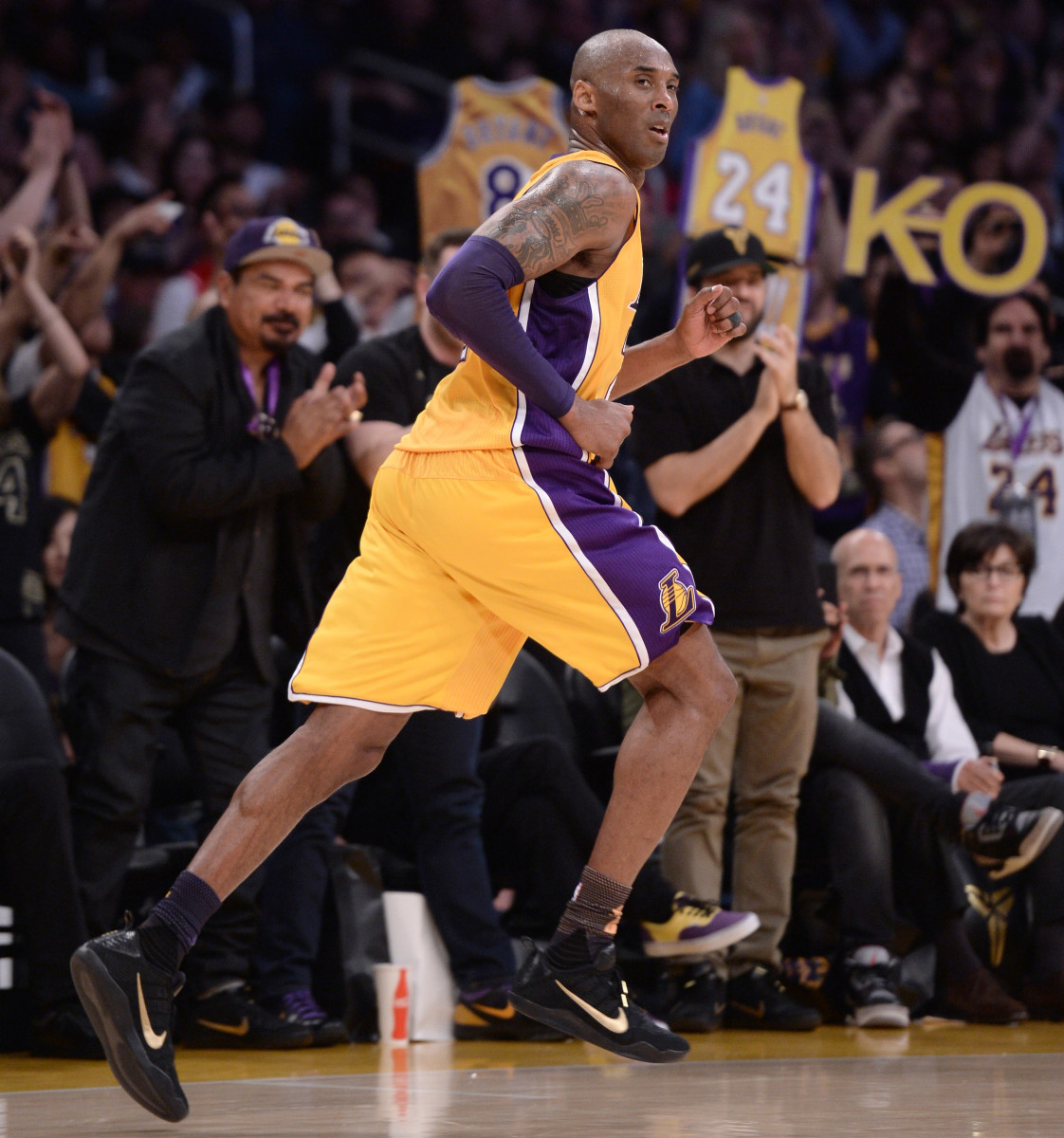 Cooper Kupp Honors Kobe Bryant  Cooper Kupp saluting Kobe Bryant