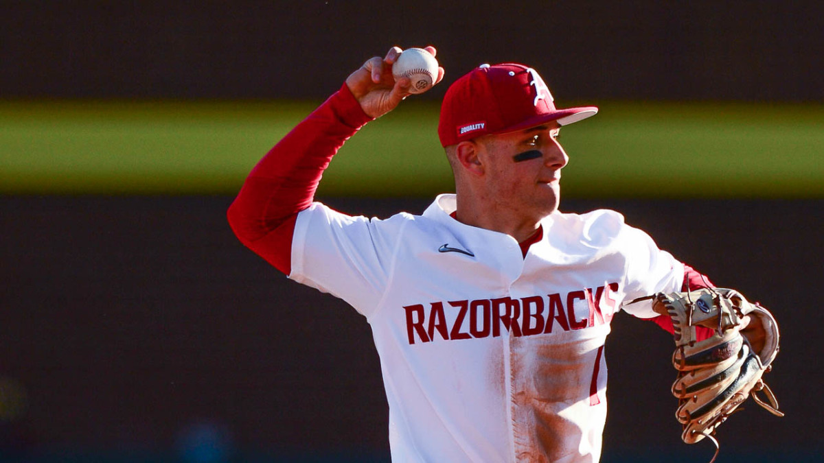 listen to razorback baseball