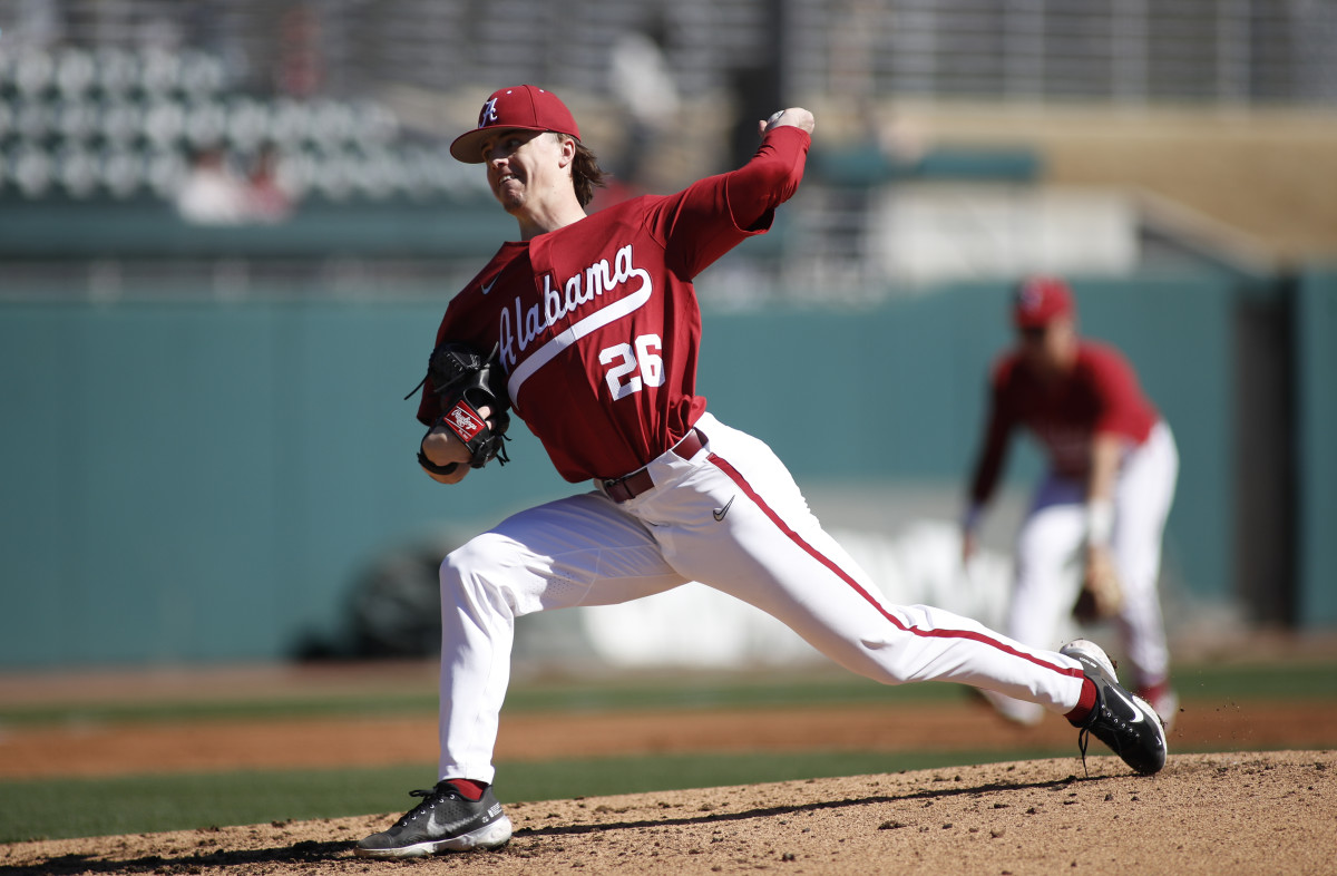 Alabama Baseball Completes Series Sweep of Xavier with 9-4 Win