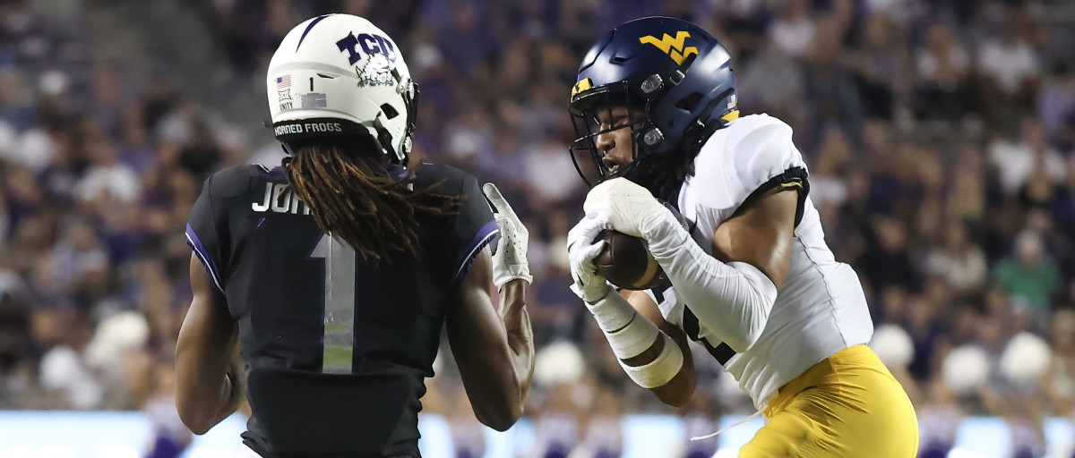 Oregon Ducks Football Included in Former West Virginia Mountaineers