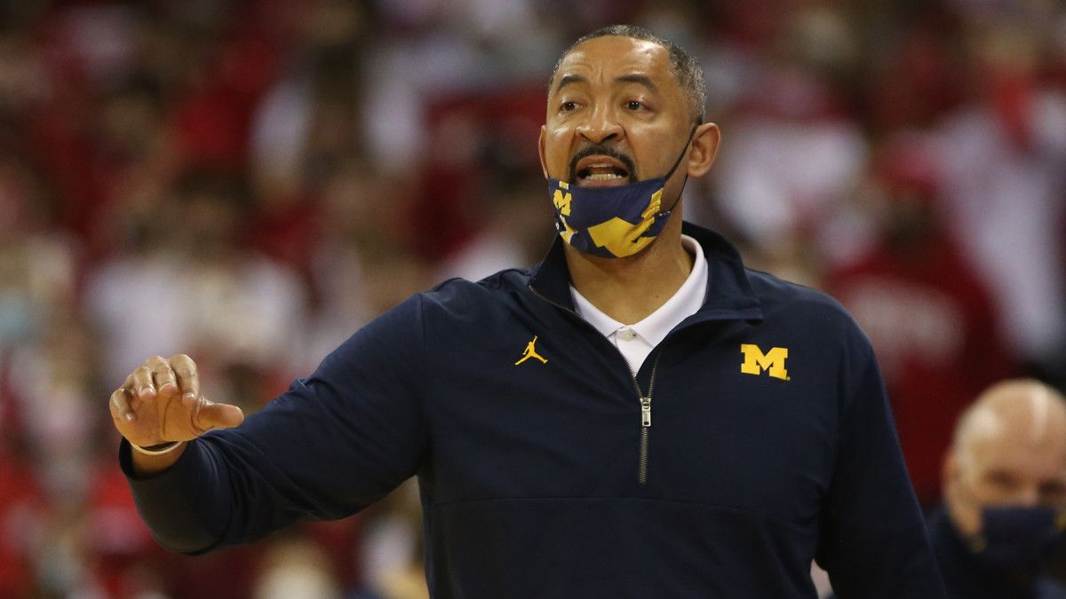 Michigan-Wisconsin fight: Juwan Howard suspended, Greg Gard fined - Vimarsana News