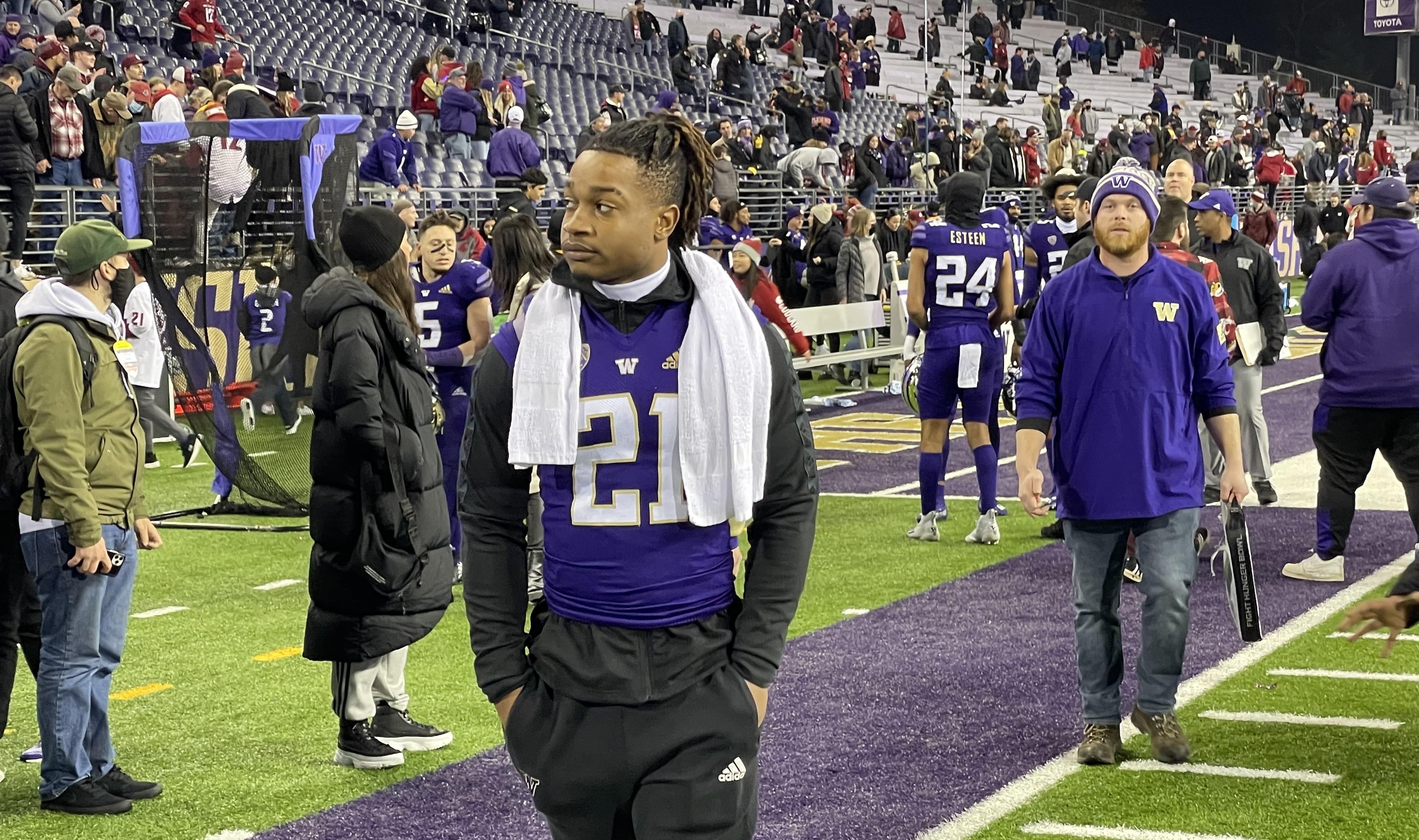Highly Regarded Megwa Among 3 Husky Roster Defections Over the Weekend - Sports Illustrated Washington Huskies News, Analysis and More