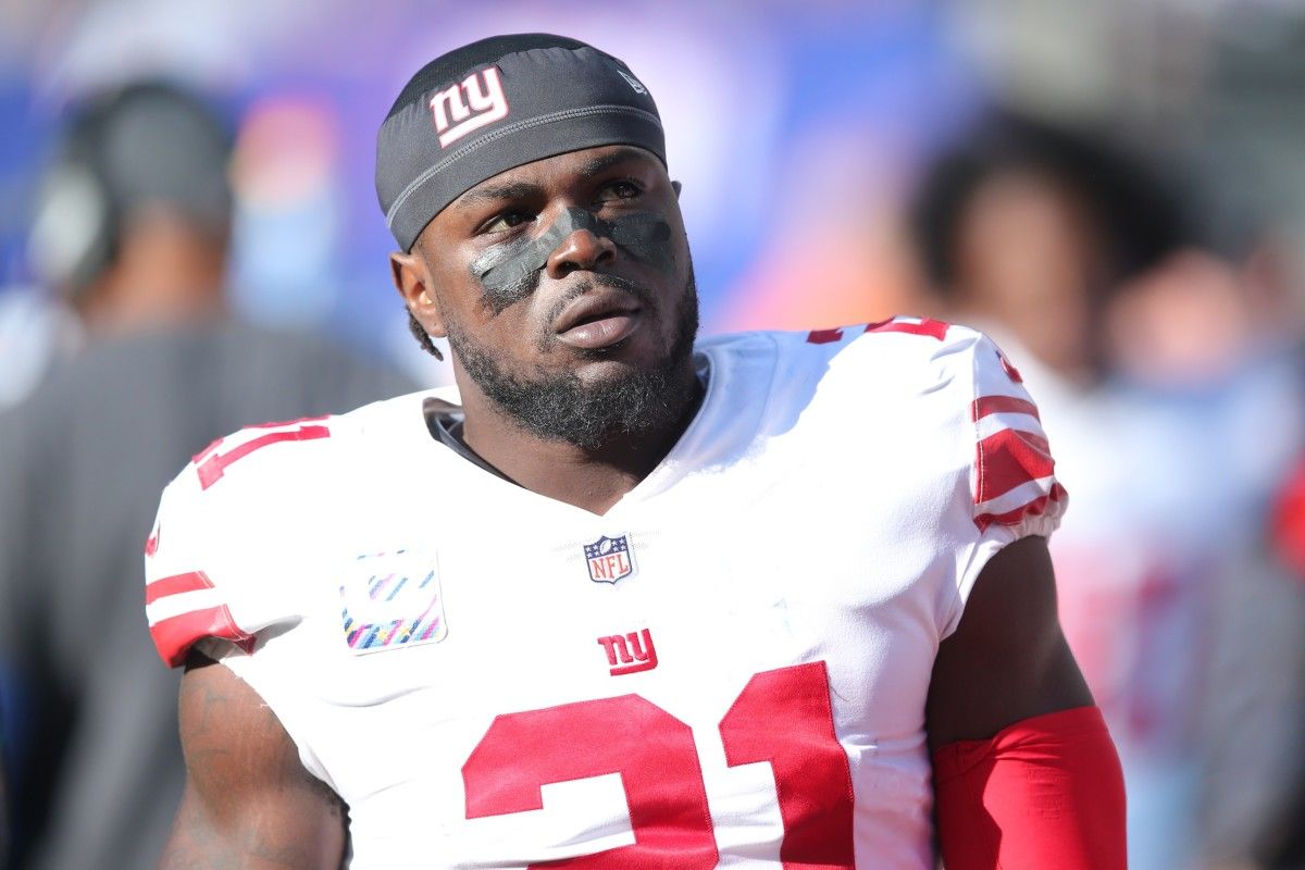 New York Giants free safety Jabrill Peppers (21) reacts during the fourth quarter against the Los Angeles Rams at MetLife Stadium.