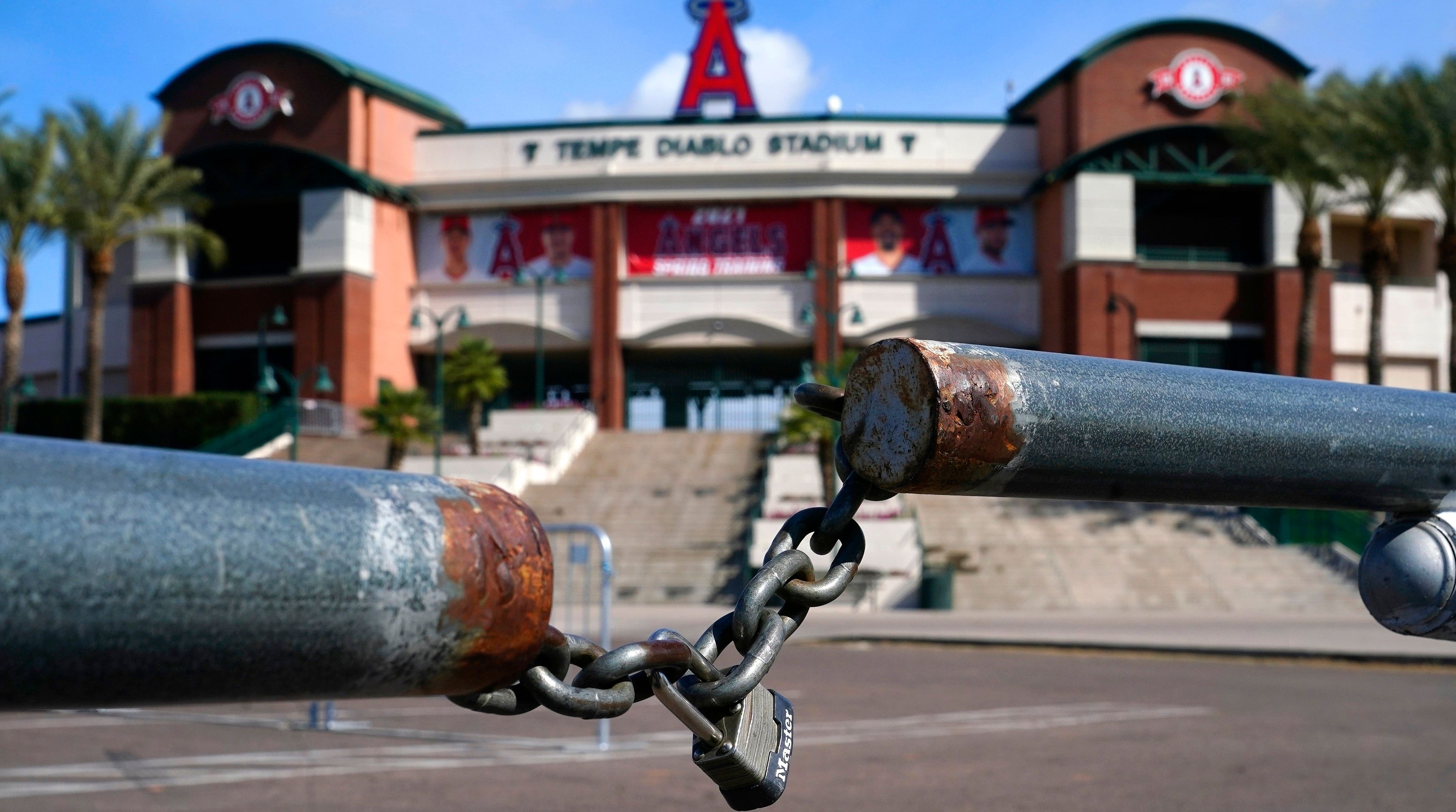 MLB lockout: Negotiations leave both sides frustrated, talks on edge - Vimarsana News