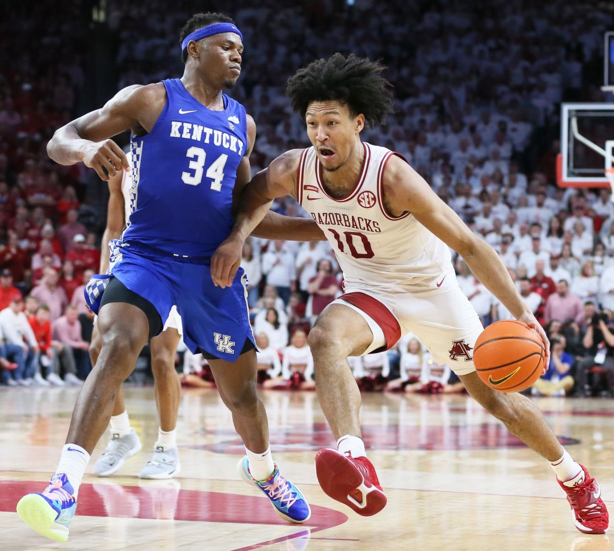 Random Notes: Kentucky Wildcats Walking Out, Fedoras, Sharks, Herman's  Ribs, Seedings, Streaks, Joe Lunardi and Recruits - Sports Illustrated All  Hogs News, Analysis and More