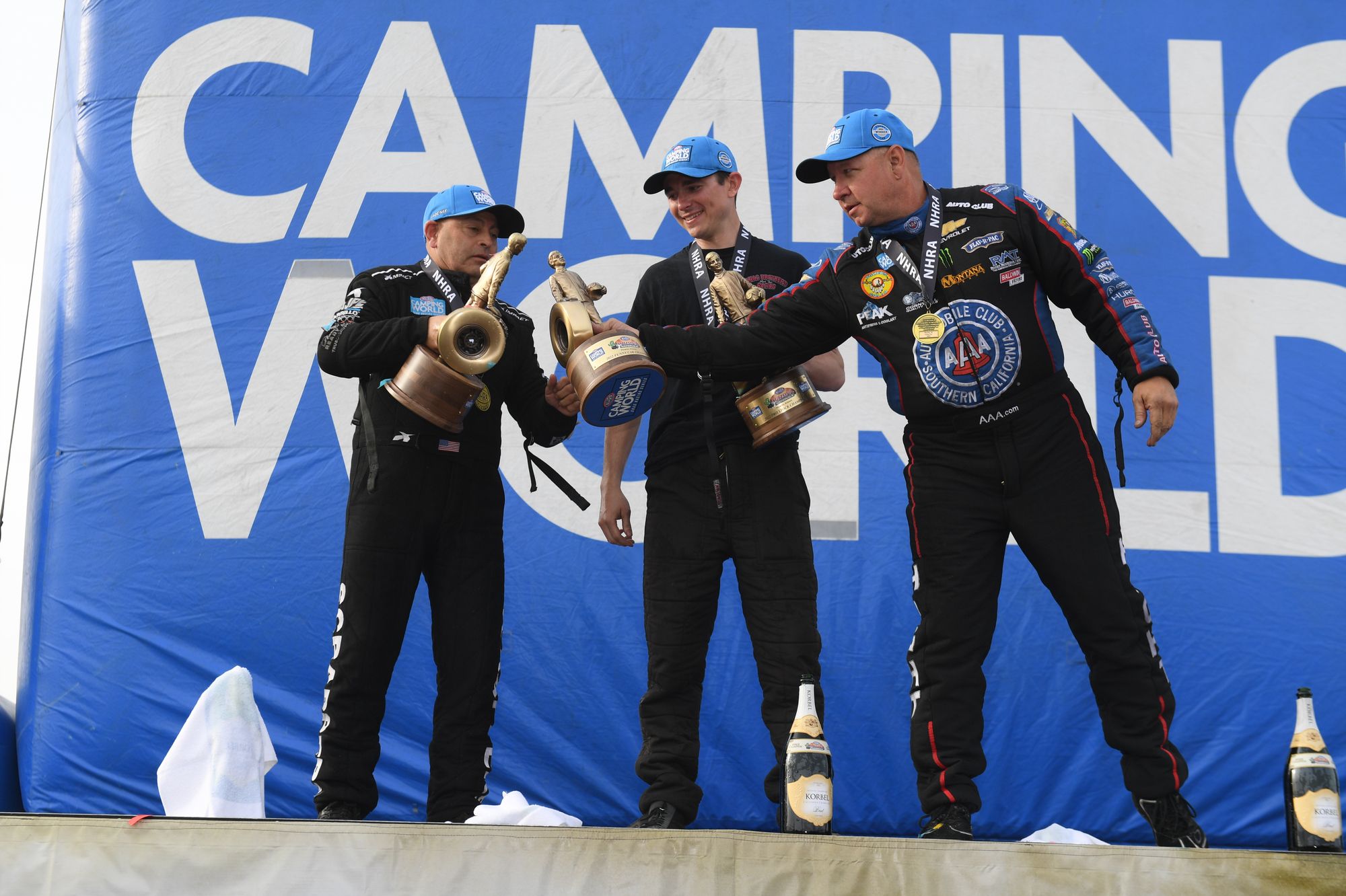 NHRA Phoenix: Hight stays perfect; Salinas, Stanfield also win - Vimarsana News
