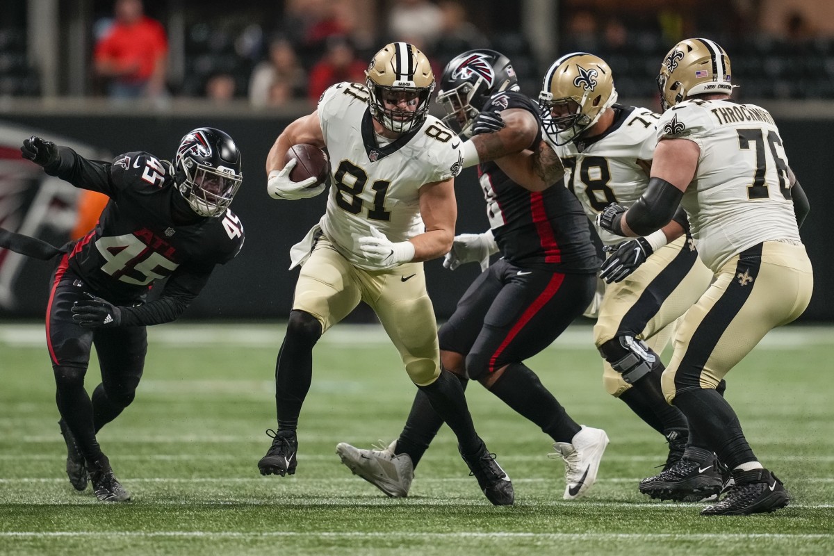 New Orleans Saints tight end Nick Vannett (81) after a catch against the Falcons. Mandatory Credit: Dale Zanine-USA TODAY Sports