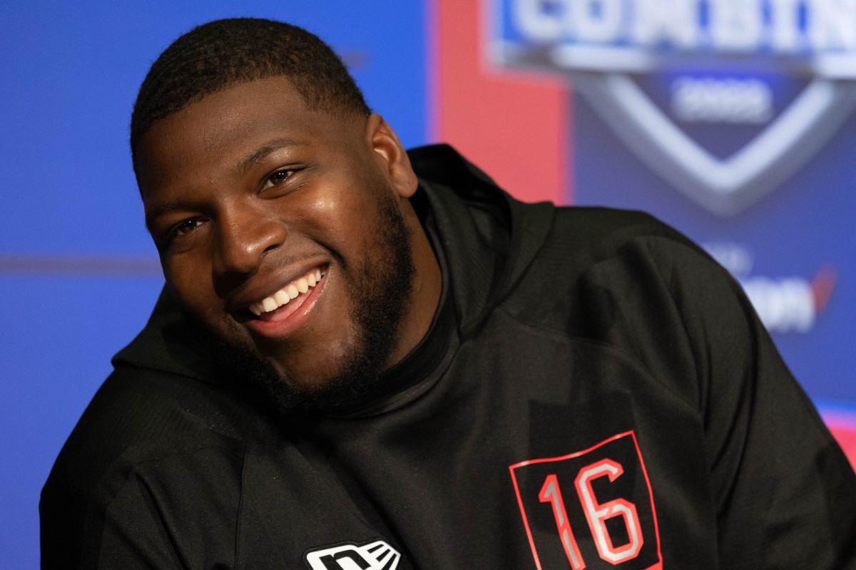 Alabama defensive lineman Phidarian Mathis (DL16) talks to the media during the 2022 NFL Combine.
