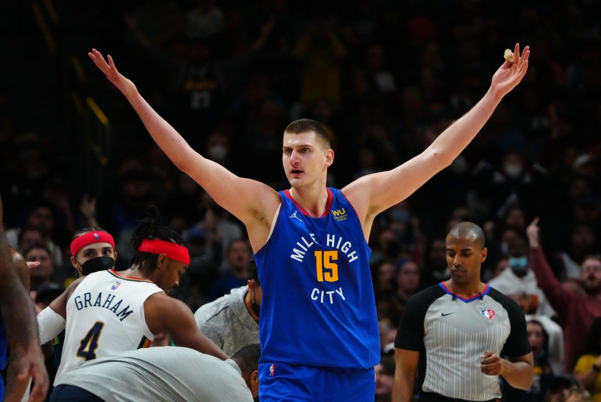 Denver Nuggets center Nikola Jokic (15)