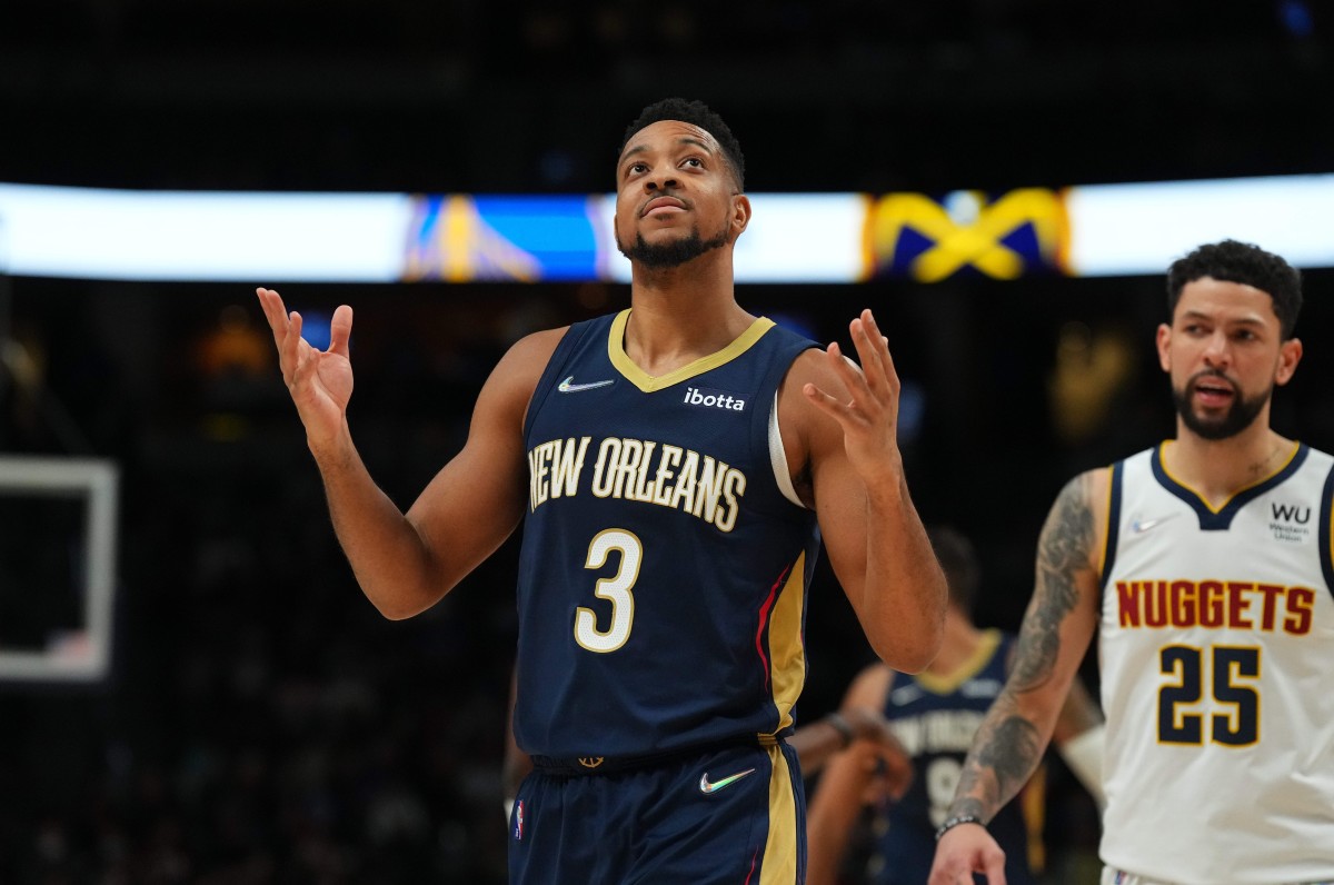 New Orleans Pelicans guard CJ McCollum (3)