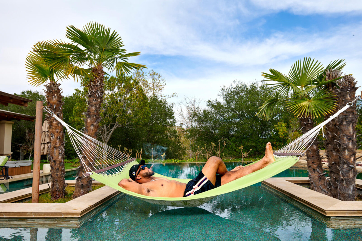 A few days after winning a Super Bowl on the Rams’ home field, Donald had a chance to kick his feet up at his pool in Los Angeles.